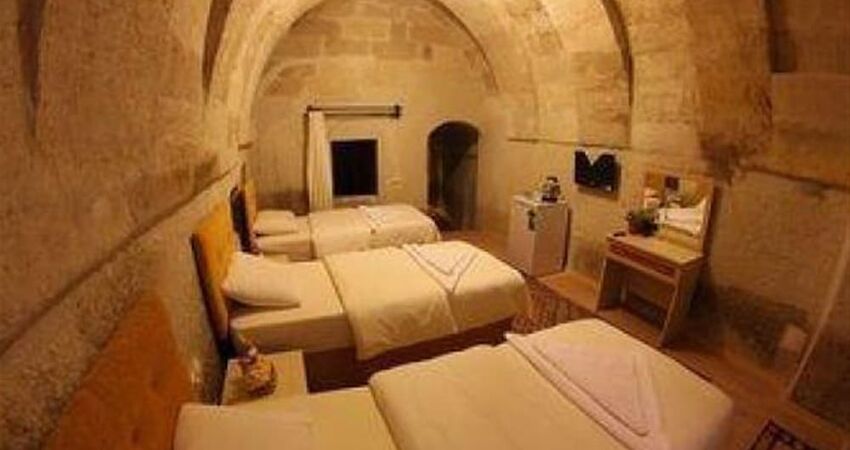 Falcon Cave Suites