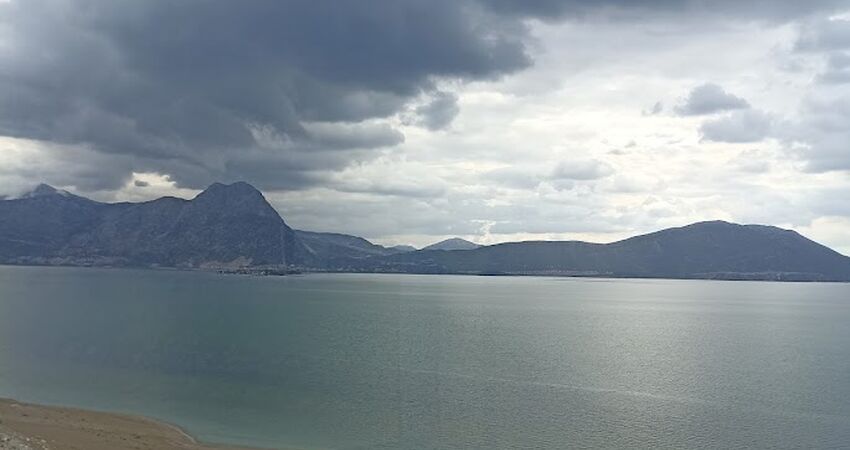 YHT ile  GÜL MEVSİMİNDE TOROSLARDA ORMANA DÜĞMELİ EVLER TURU& GÖLLER  YÖRESİ